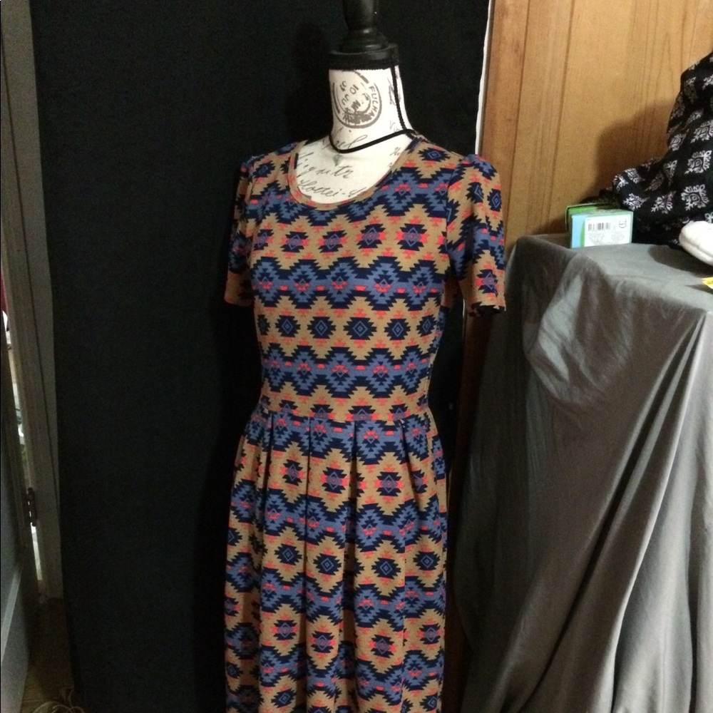 Lularoe Dress L Aztec Print EUC